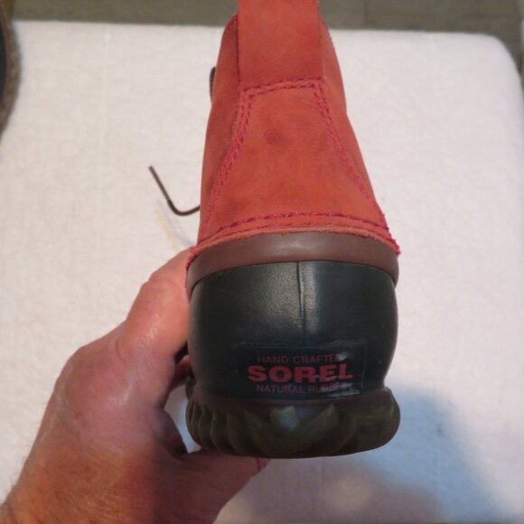 Sorel Out N About Red Black Leather Rubber Boots - Picture 4 of 7